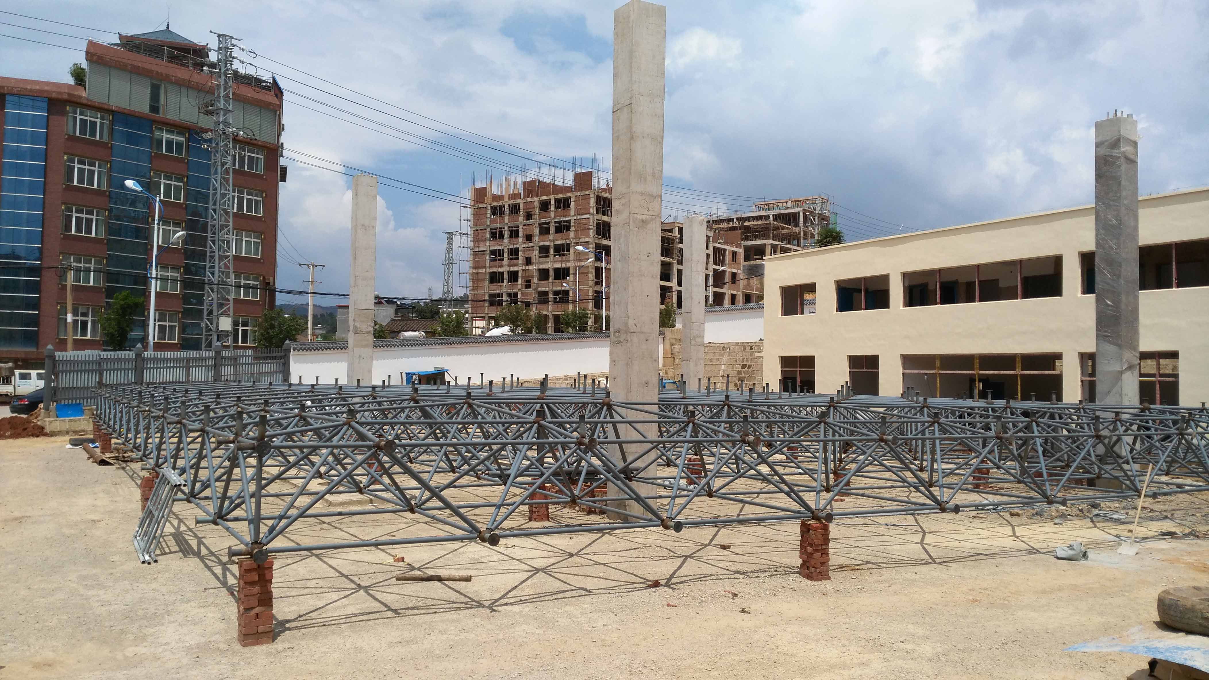 北票小型加油站网架